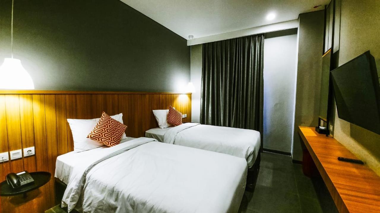 Kytos Hotel Bandung Extérieur photo