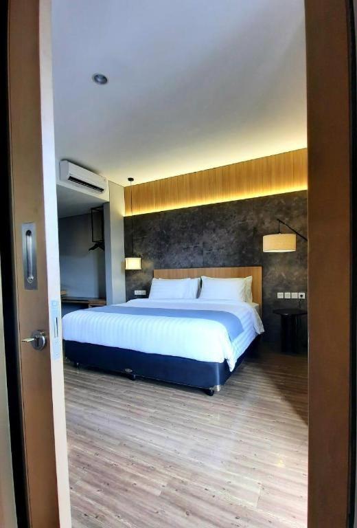 Kytos Hotel Bandung Extérieur photo